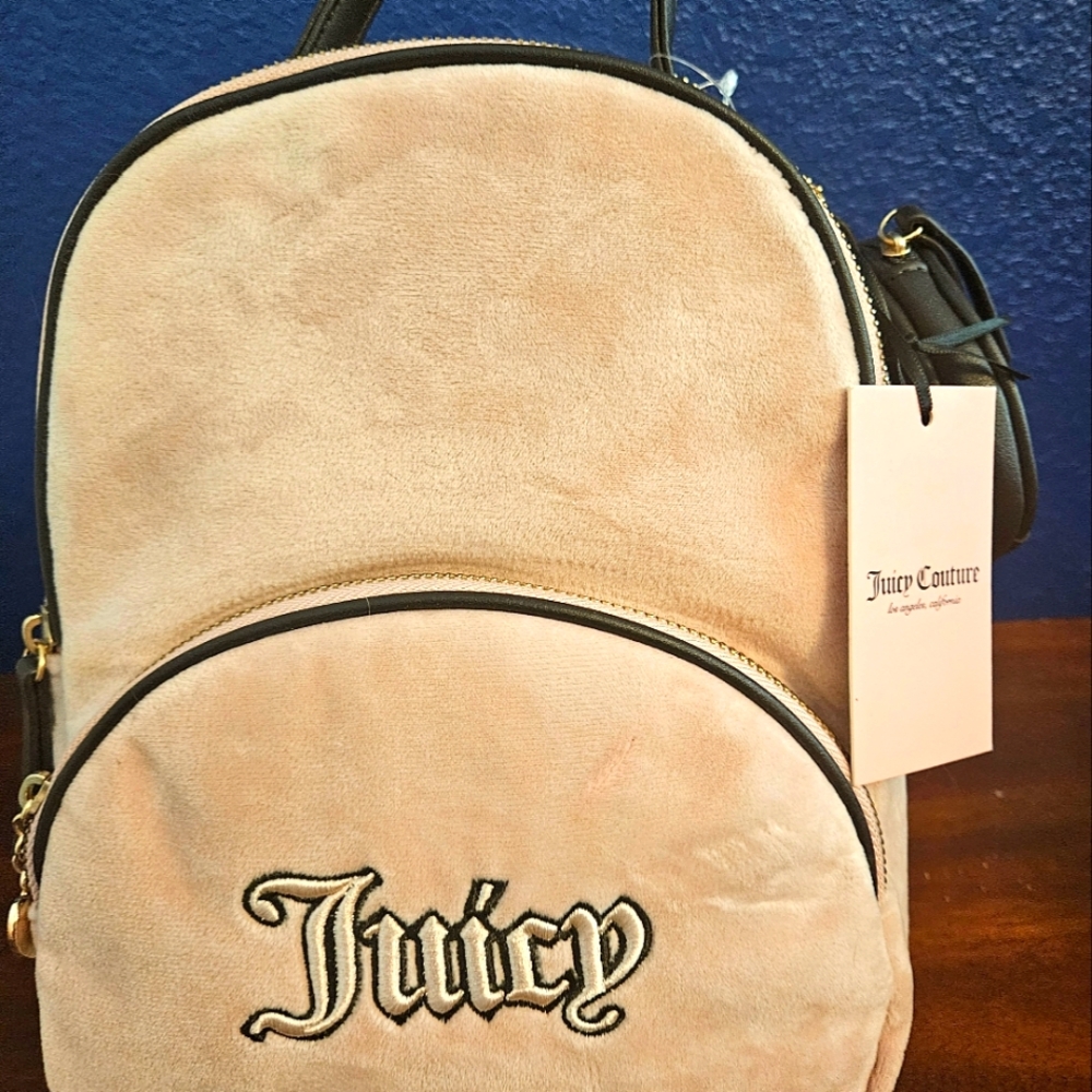 Juicy Couture Furry Pink Backpack NWT has side pocket for change, earbuds,